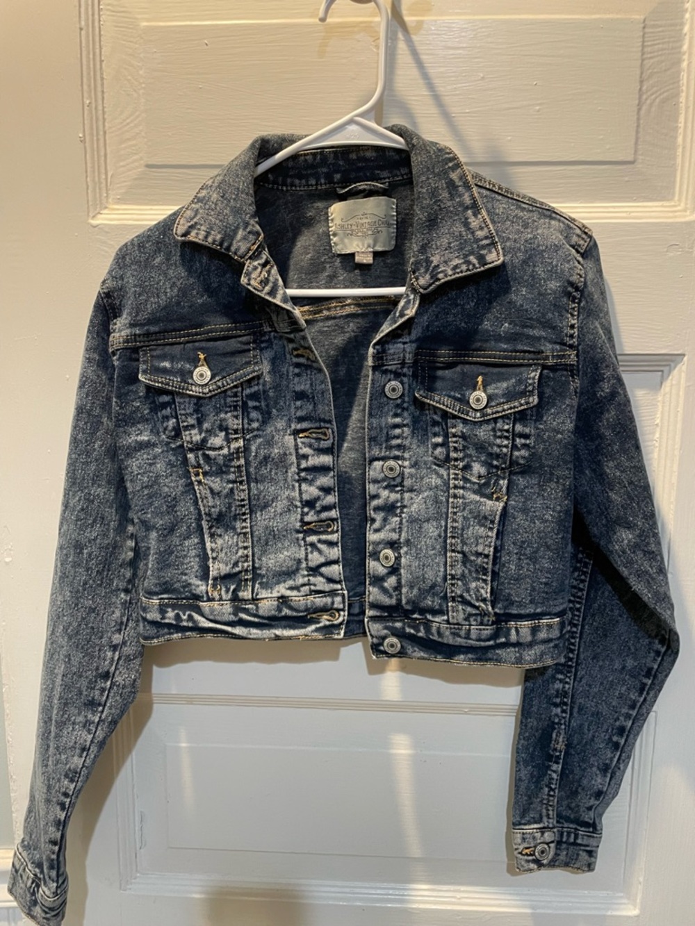 Ashley Vintage Charm Cropped Blue Acid-Wash Denim Jacket - Small